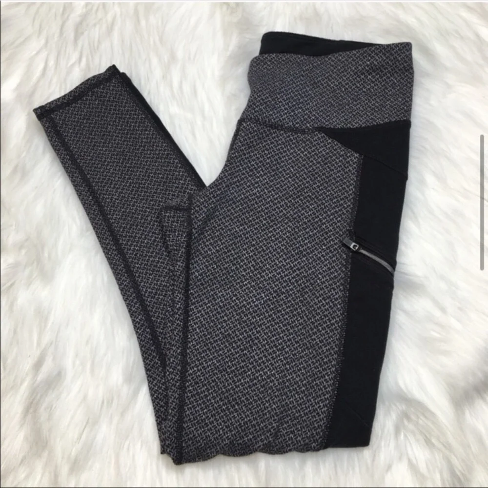Athleta Criss Cross Drifter Leggings Black XS